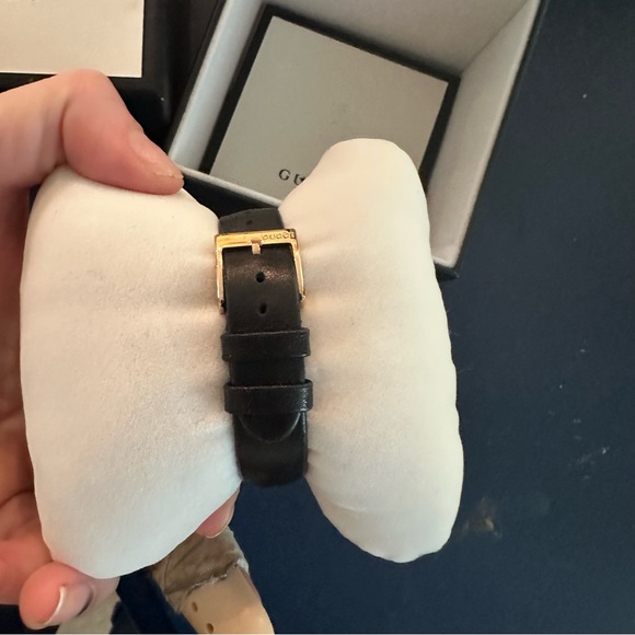 Gucci watch - Picture 4 of 5